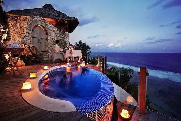Luxurious and Private Pool