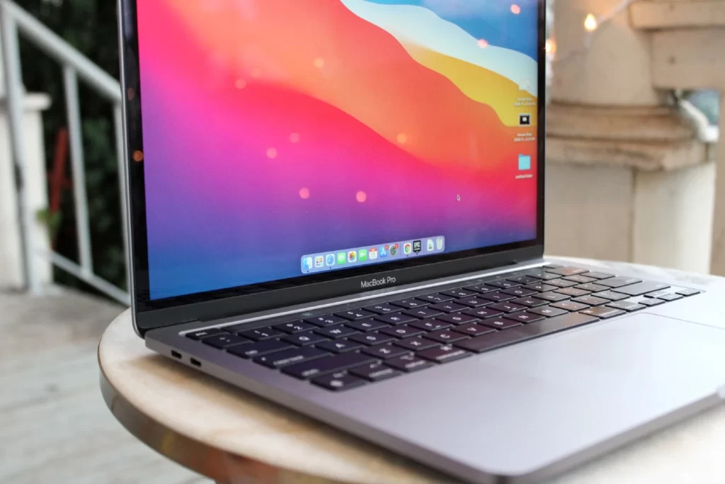 macbook pro m1
